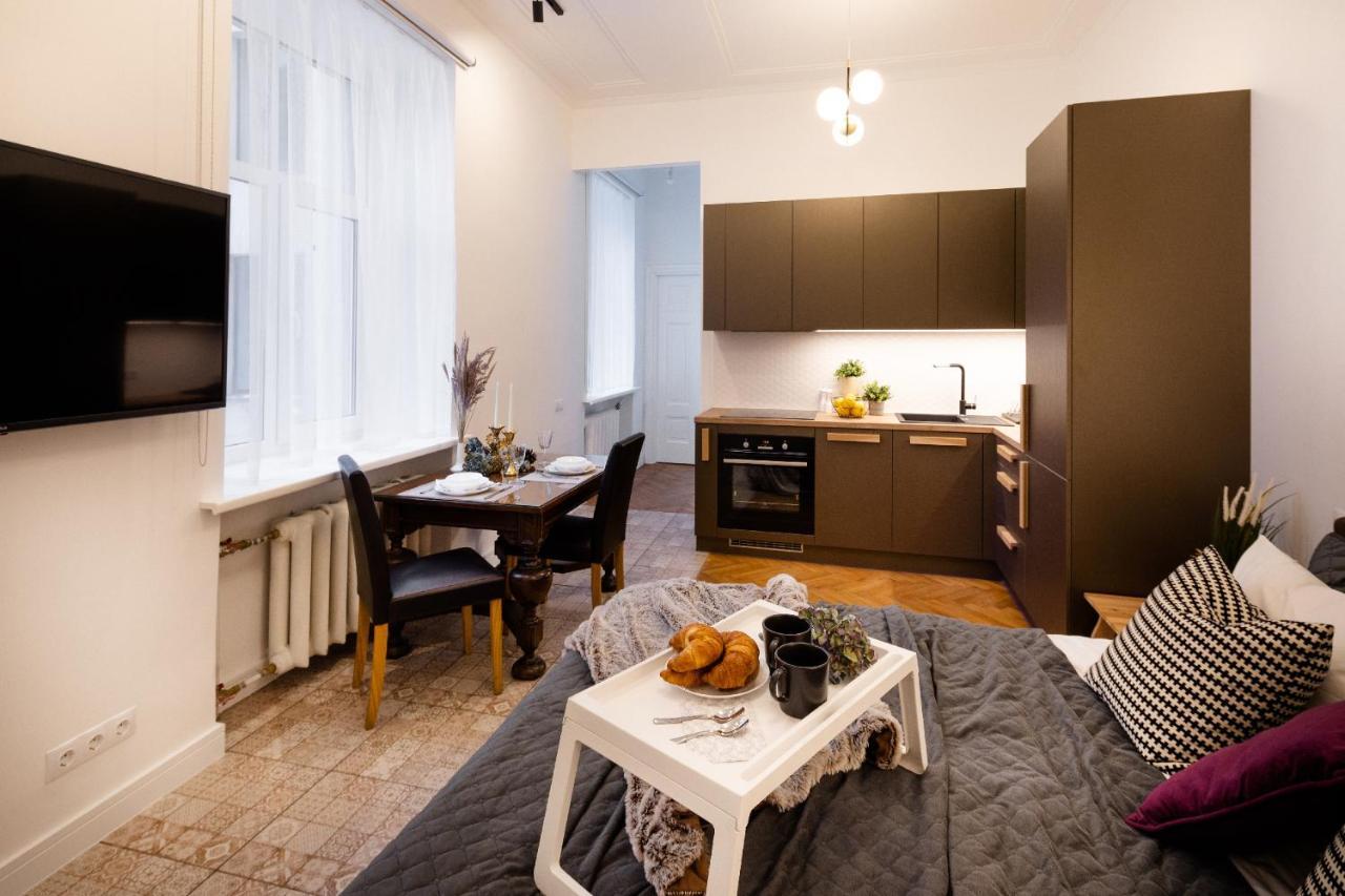 Brivibas House Design Apartments In City Center Riga Esterno foto