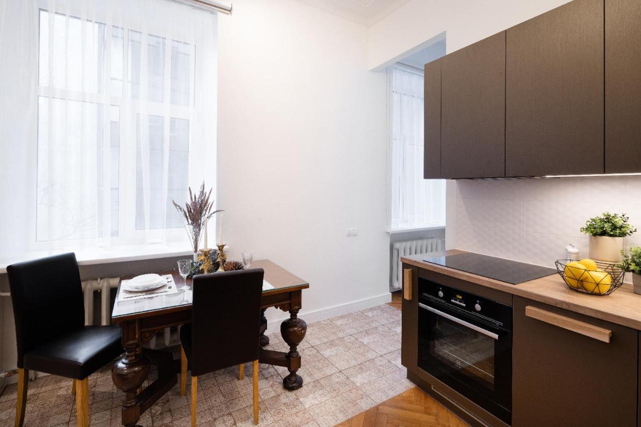 Brivibas House Design Apartments In City Center Riga Esterno foto