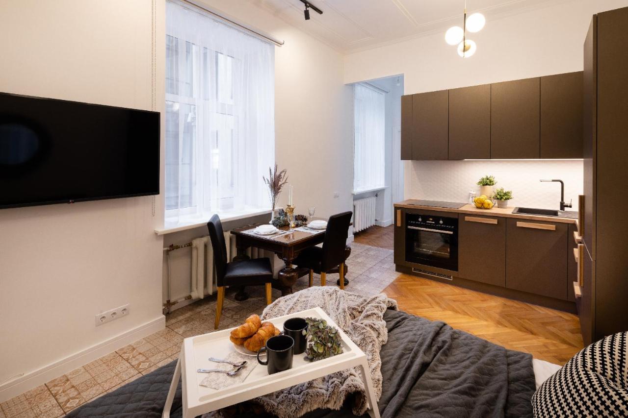 Brivibas House Design Apartments In City Center Riga Esterno foto