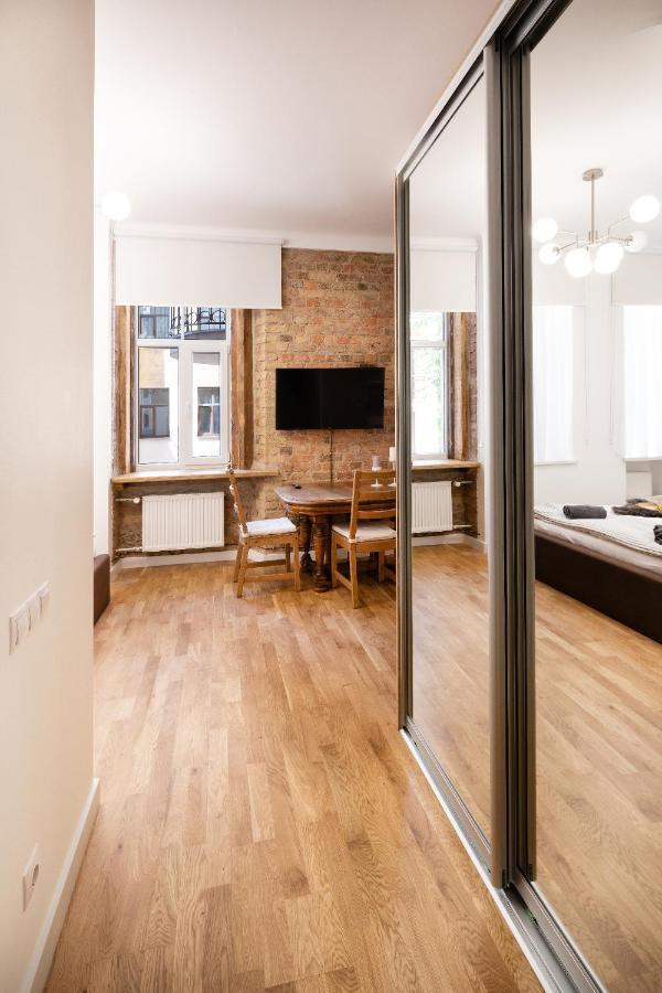 Brivibas House Design Apartments In City Center Riga Esterno foto