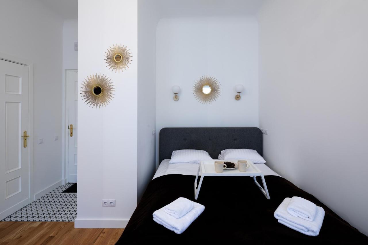 Brivibas House Design Apartments In City Center Riga Esterno foto
