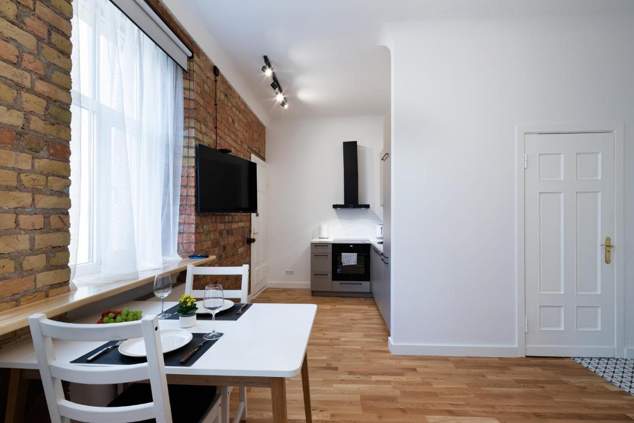 Brivibas House Design Apartments In City Center Riga Esterno foto